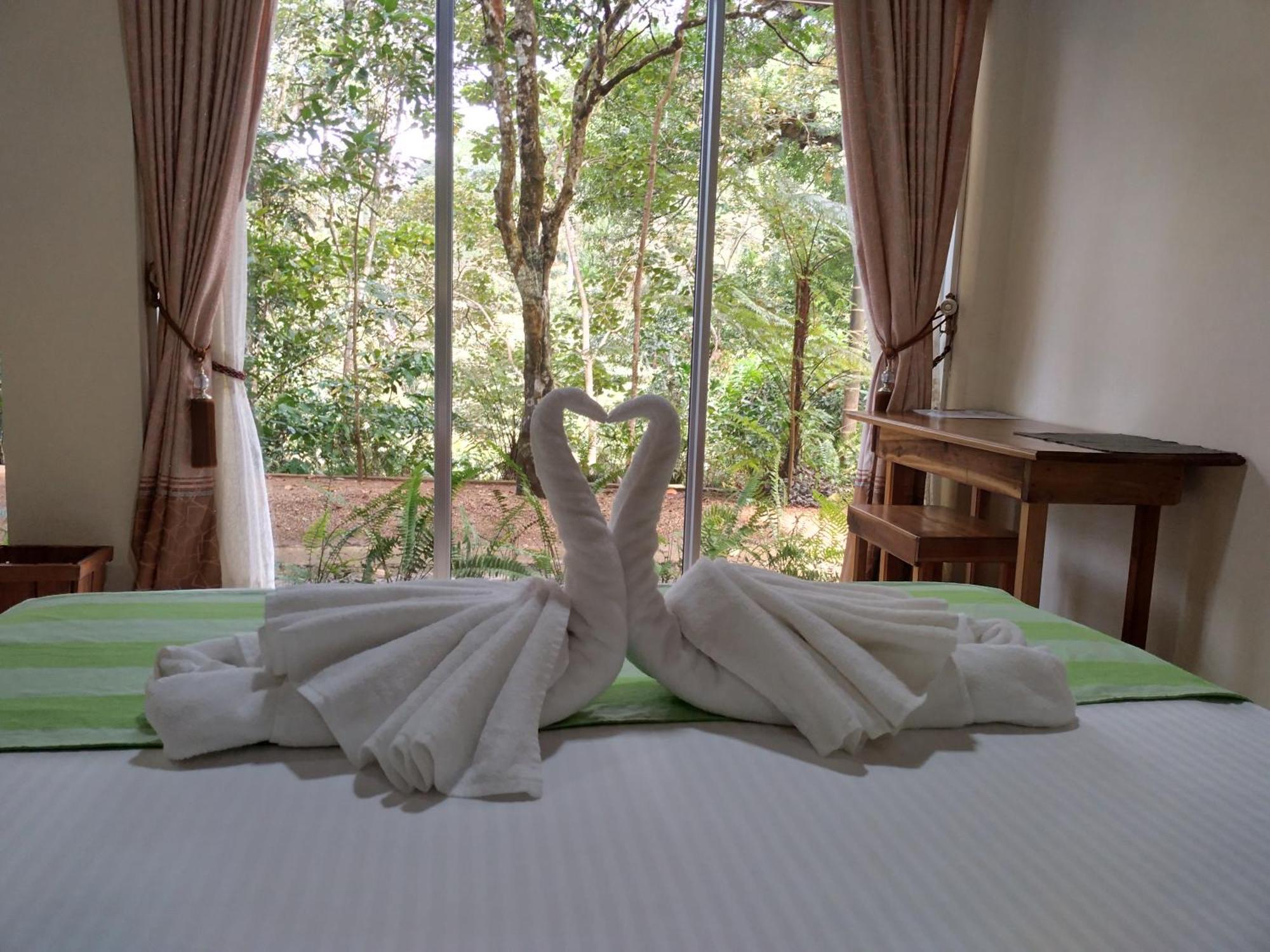 Sinharaja Kurulu Ella Eco Resort Deniyaya Luaran gambar